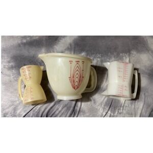 Vintage Tupperware Measuring Cup Set 2 Quart Pitcher Hourglass 1 Cup 500ml 3pc